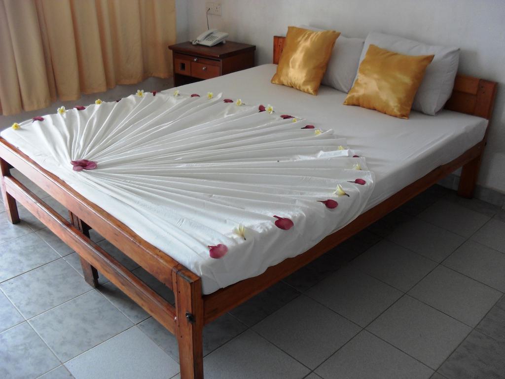 Miltons Beach Resort Unawatuna Pokój zdjęcie