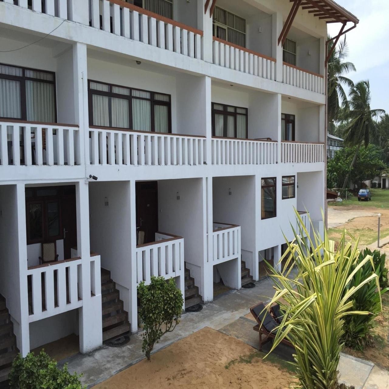 Miltons Beach Resort Unawatuna Zewnętrze zdjęcie
